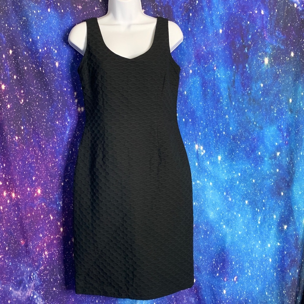 Albert Nipon- Black Dress W/Circle Pattern Size 6 - image 1